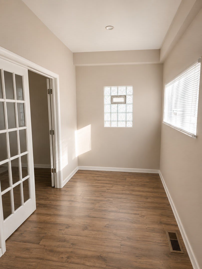 8443 S Green Street – photo 2