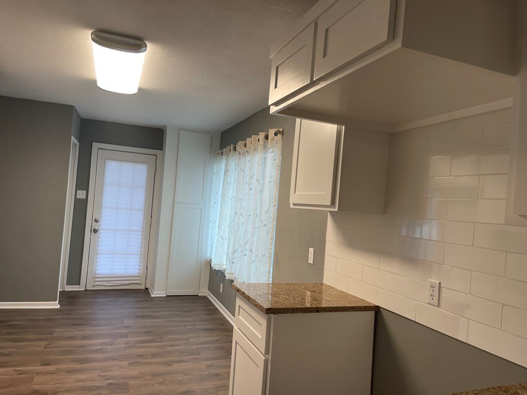 1209 W 20th St – photo 4