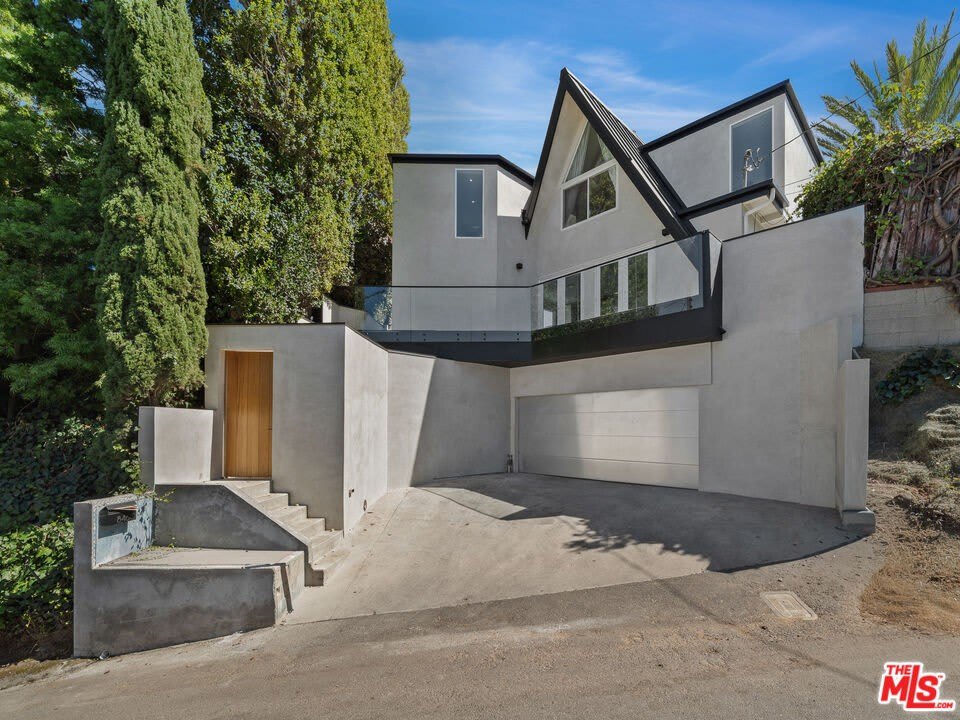 8460 Cole Crest Dr – photo 3