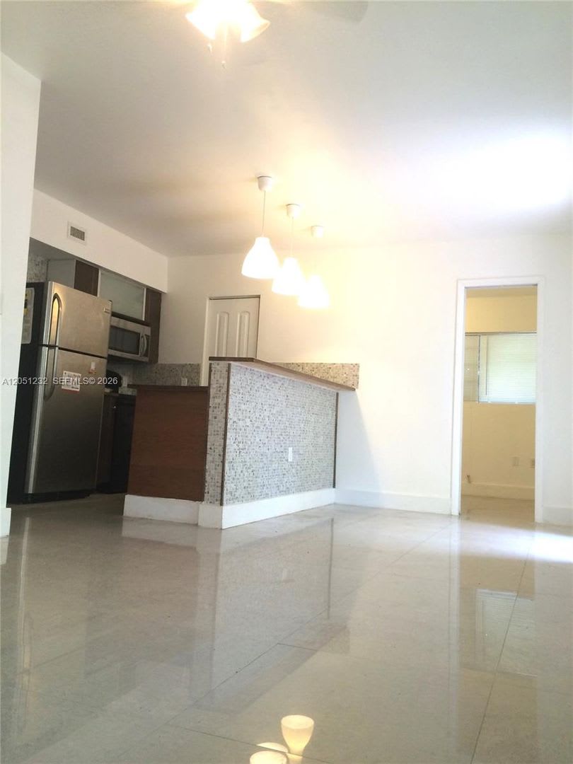 7025 Rue Granville 1 1, Miami Beach, FL 33141 – photo 5