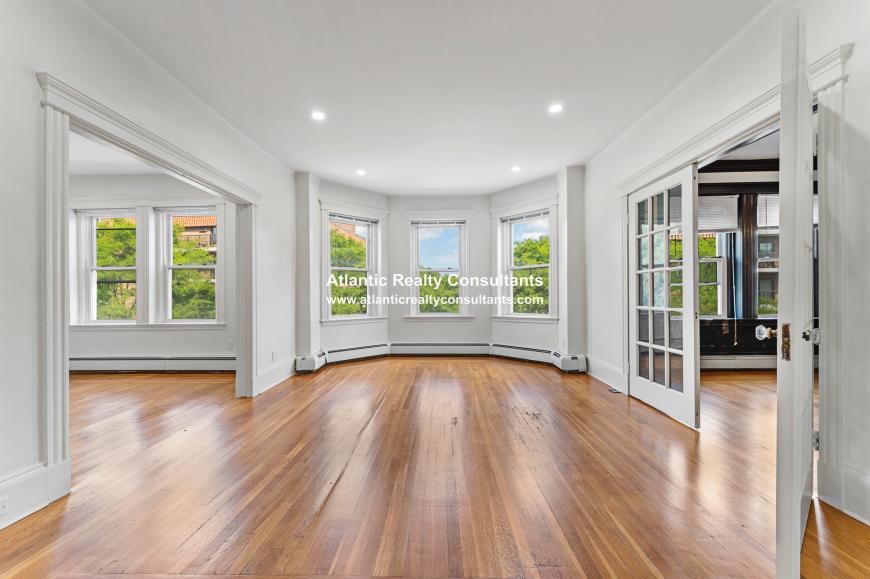 134 Pleasant St – photo 1