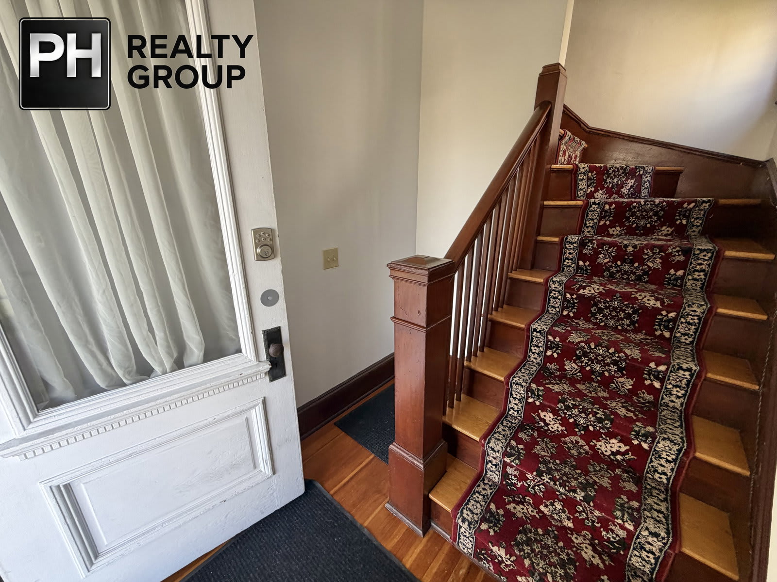 29 Woodrow Avenue – photo 2