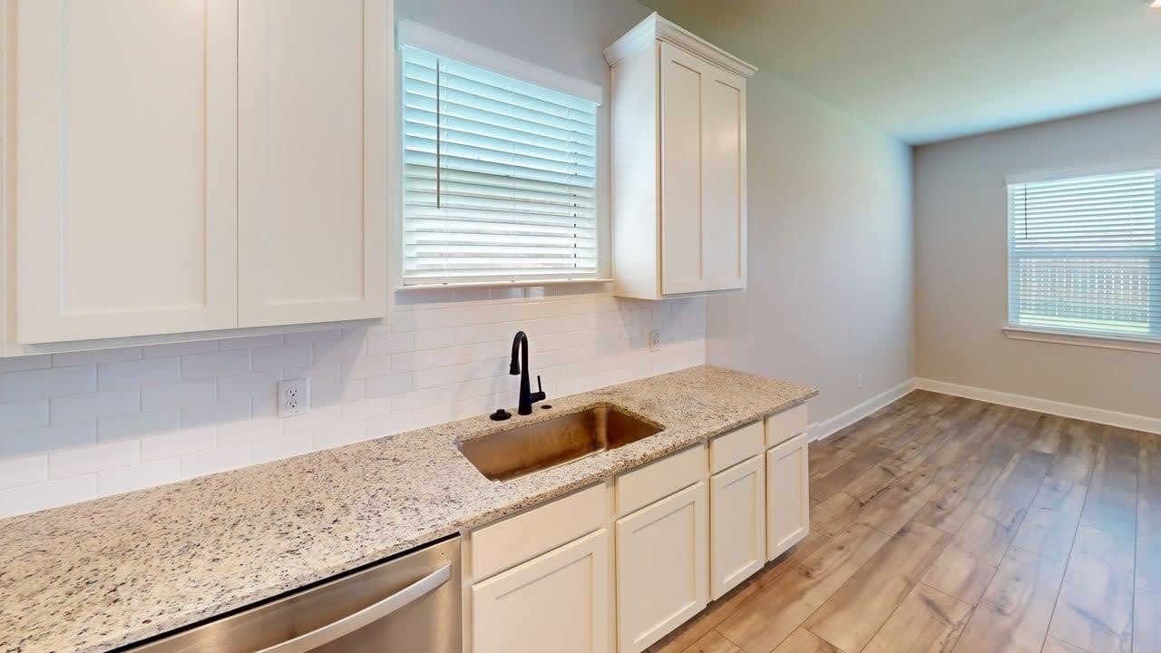 904 Emerson Drive – photo 5