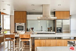 724 Superba Avenue – photo 5