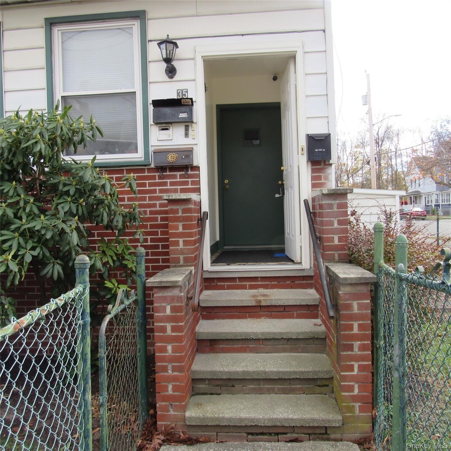 35 Taylor Avenue – photo 2