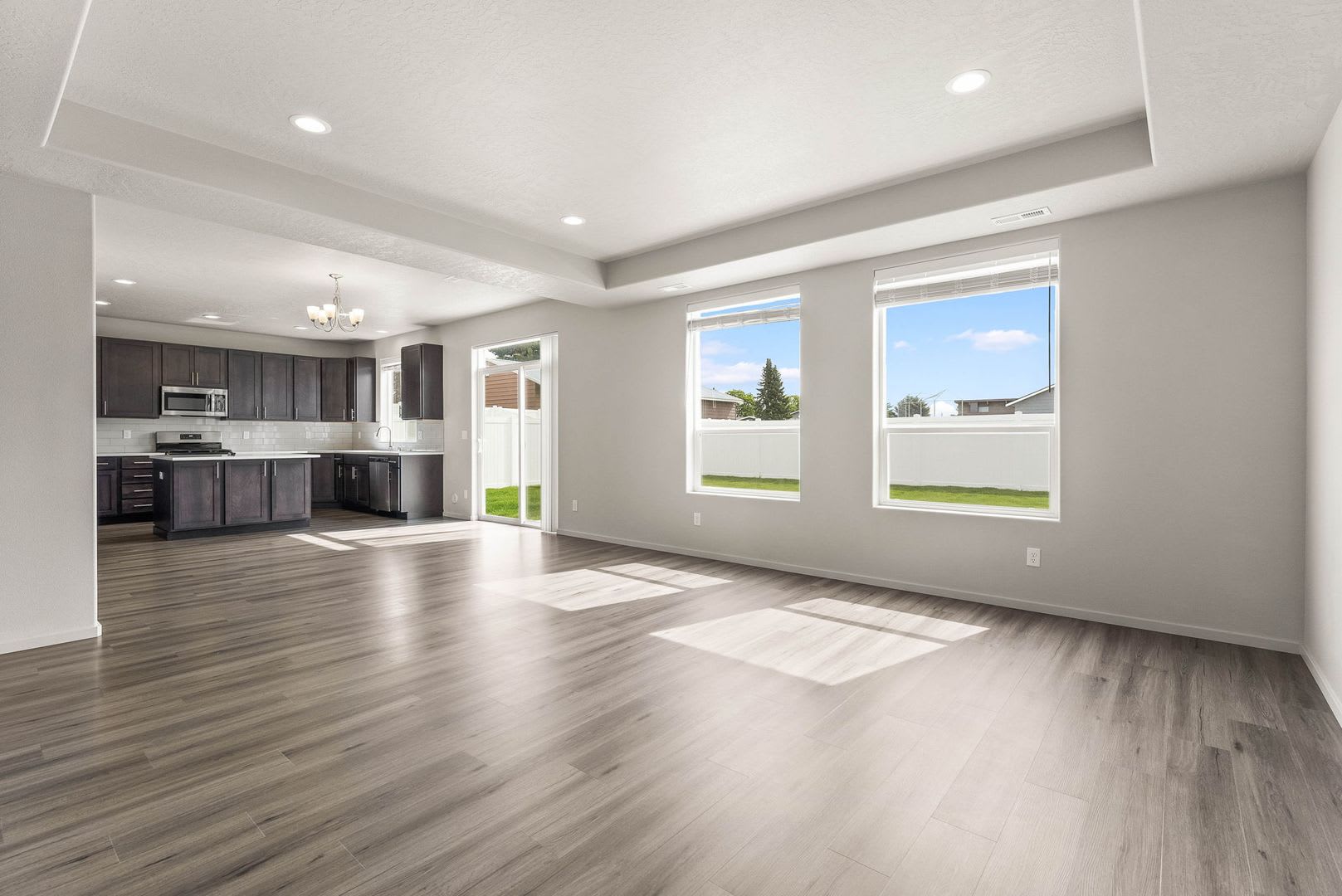 Newly Built 4 Bed, 2.5 Bath Rental in Spokane Valley! – photo 2
