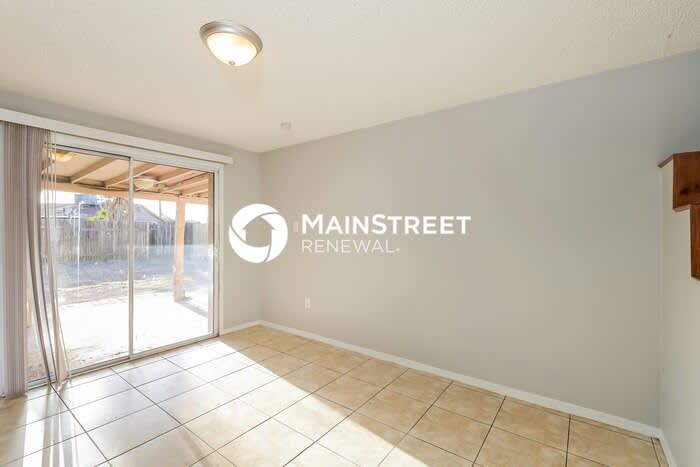 4302 North 73rd Avenue – photo 5