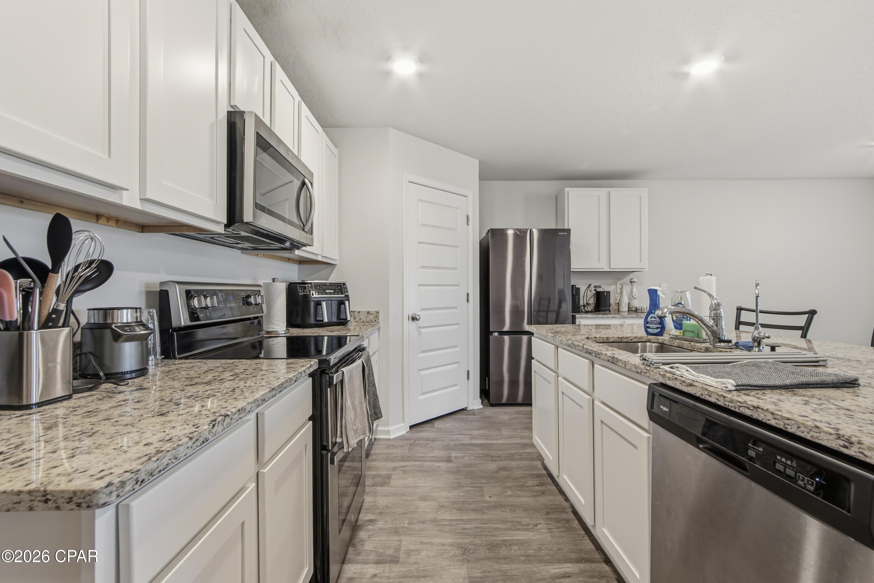191 Ryder Lane – photo 3