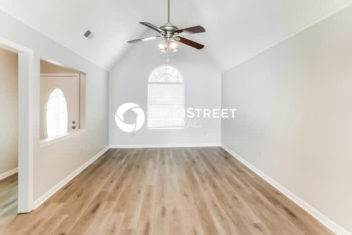6915 Blackthorn Drive – photo 3