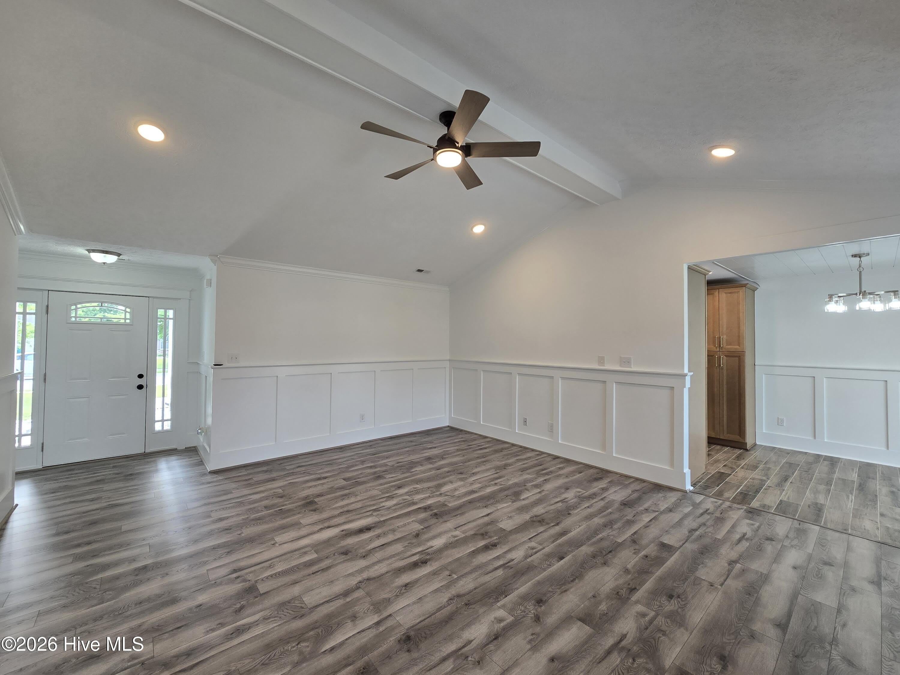 302 Kingston Road – photo 5