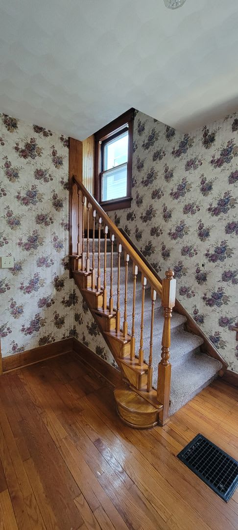 5 bedroom 2 bath House – photo 3