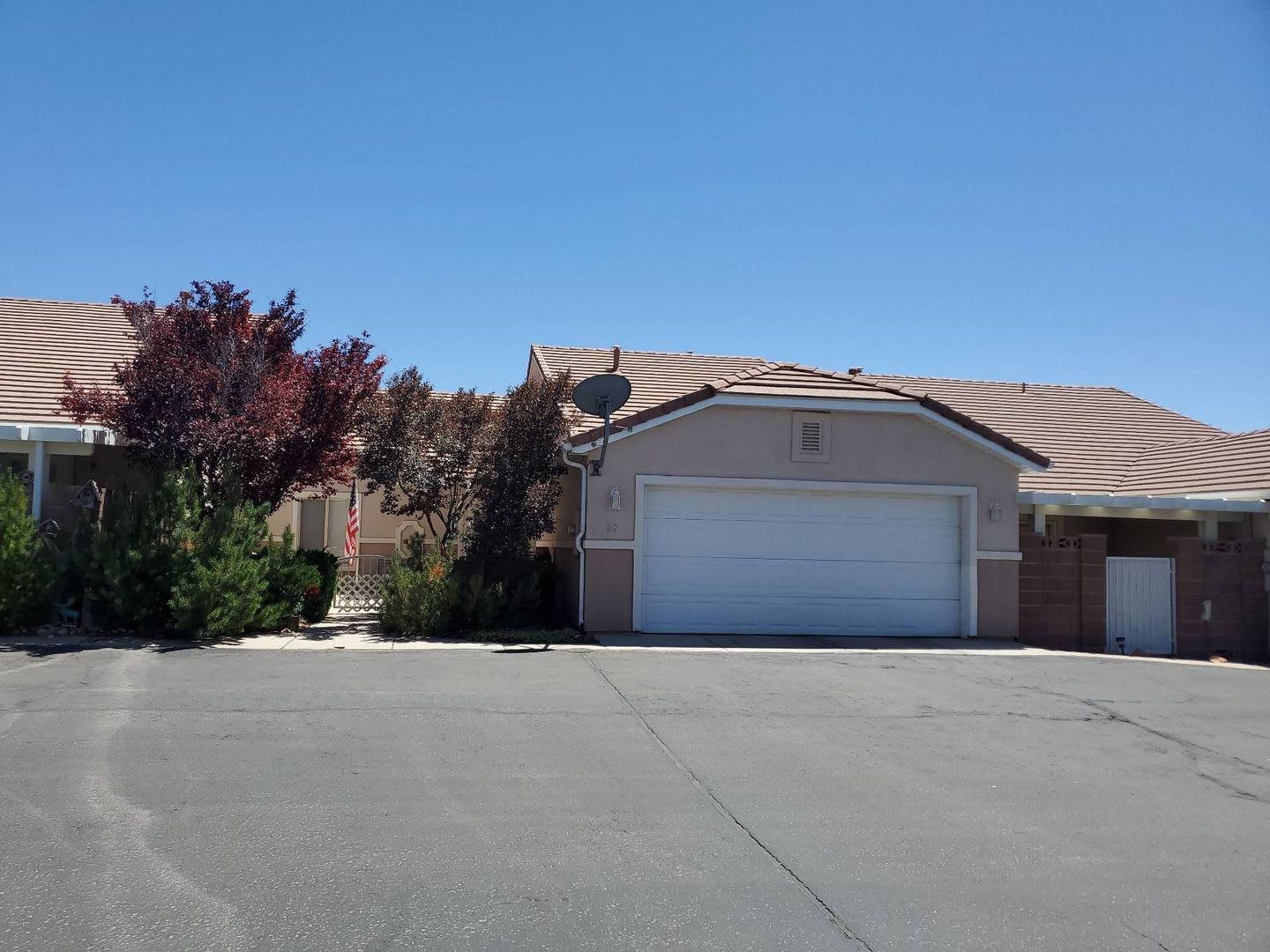 The Seasons @ Mesa Hills 3 bed/2 bath – photo 2