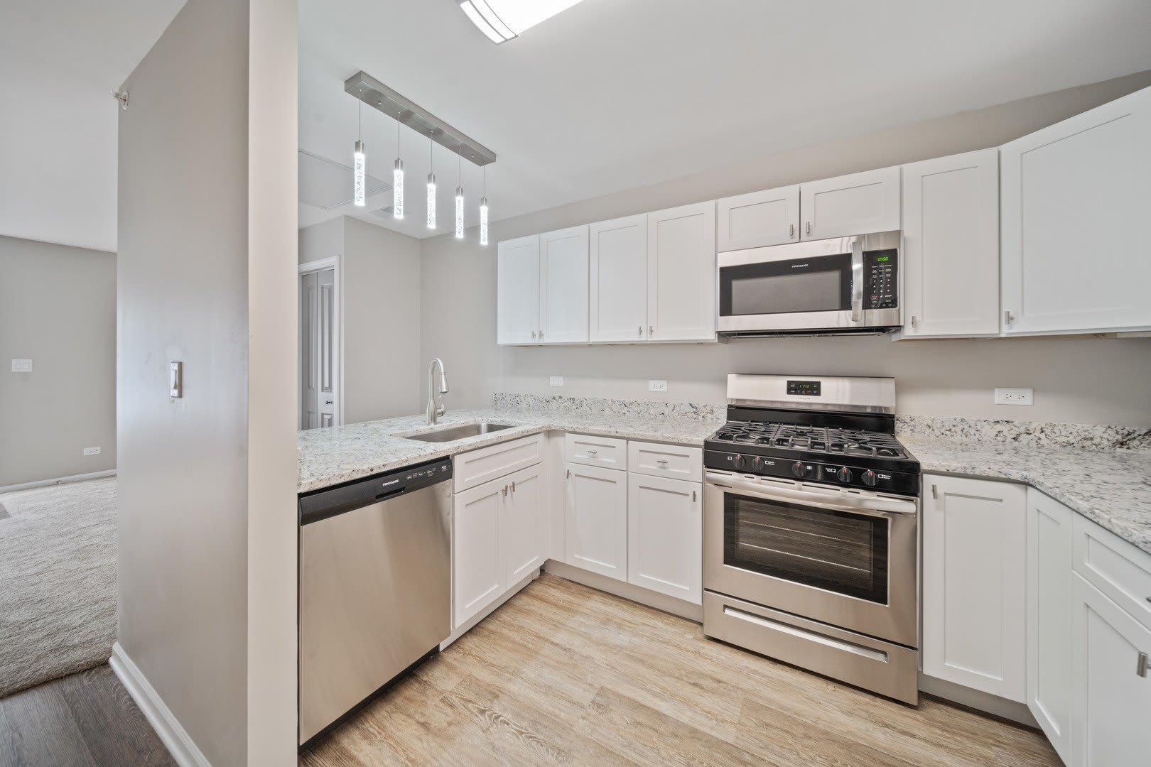 5 S Virginia Road – photo 4