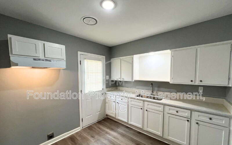 1704 South Perkins Road – photo 5