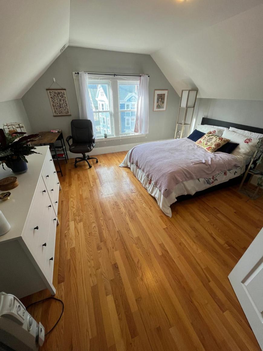 122 Calumet St – photo 4