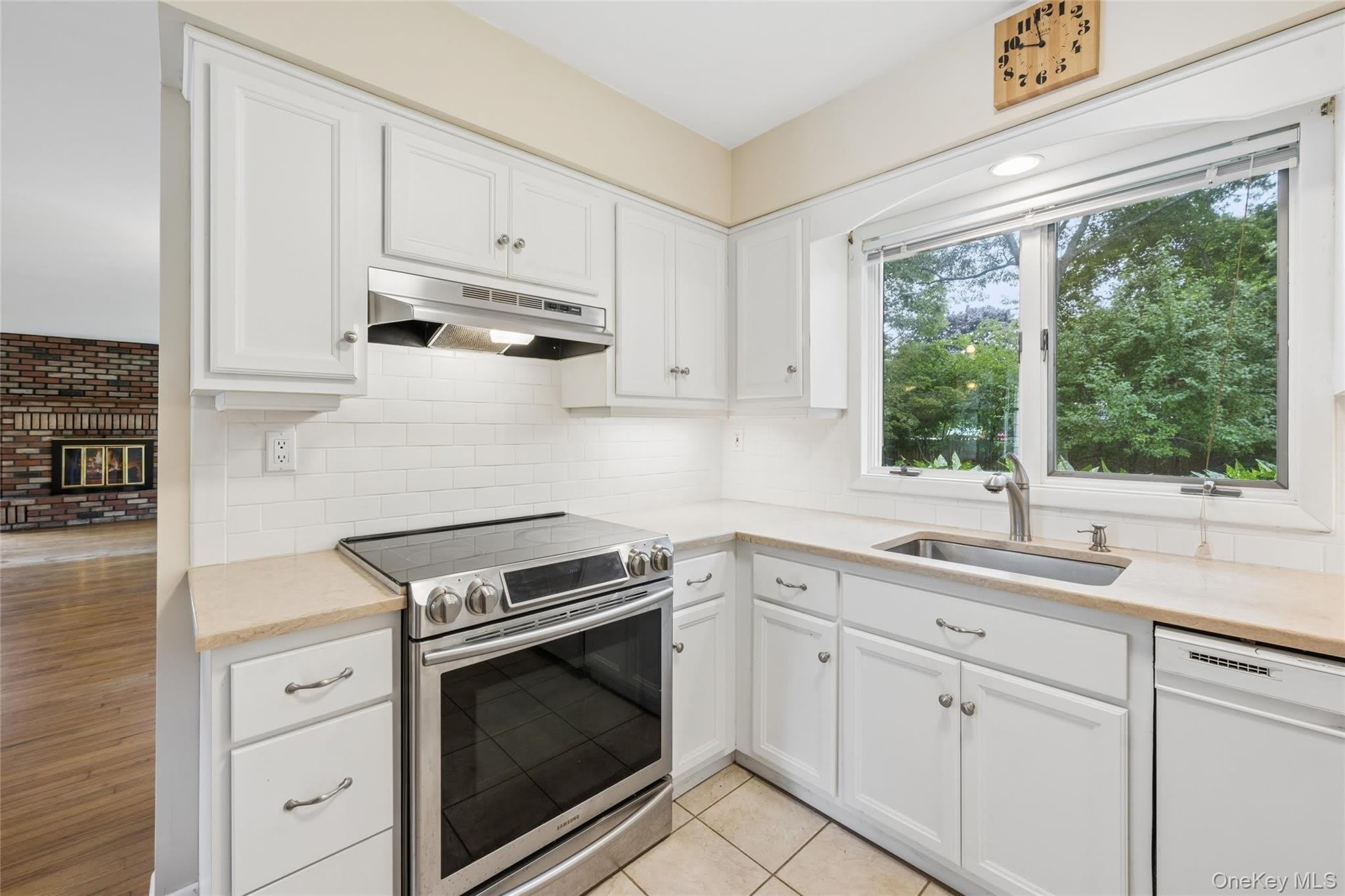 23 Argonne Road – photo 4