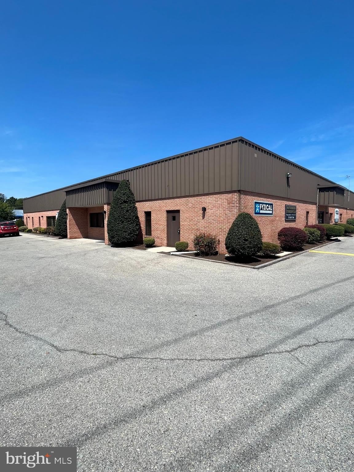 1051 E MAIN STREET – photo 1