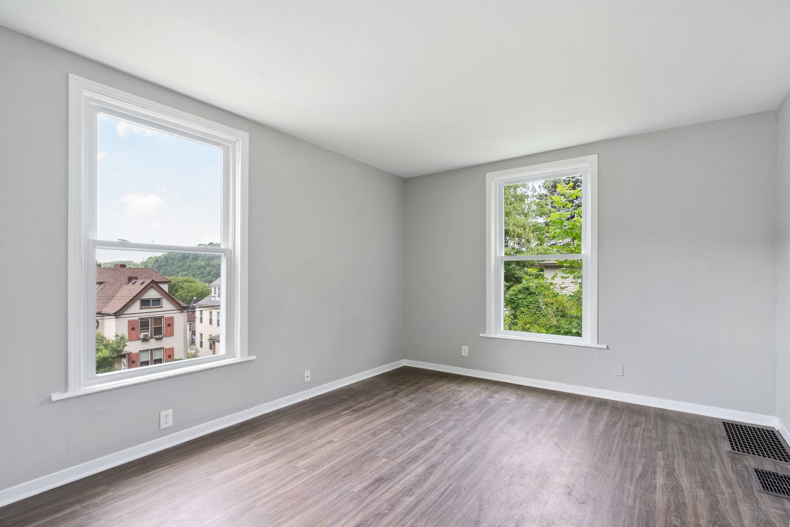 3 bed/1 Bath Home on a Quiet Street in Wilmerding – photo 4