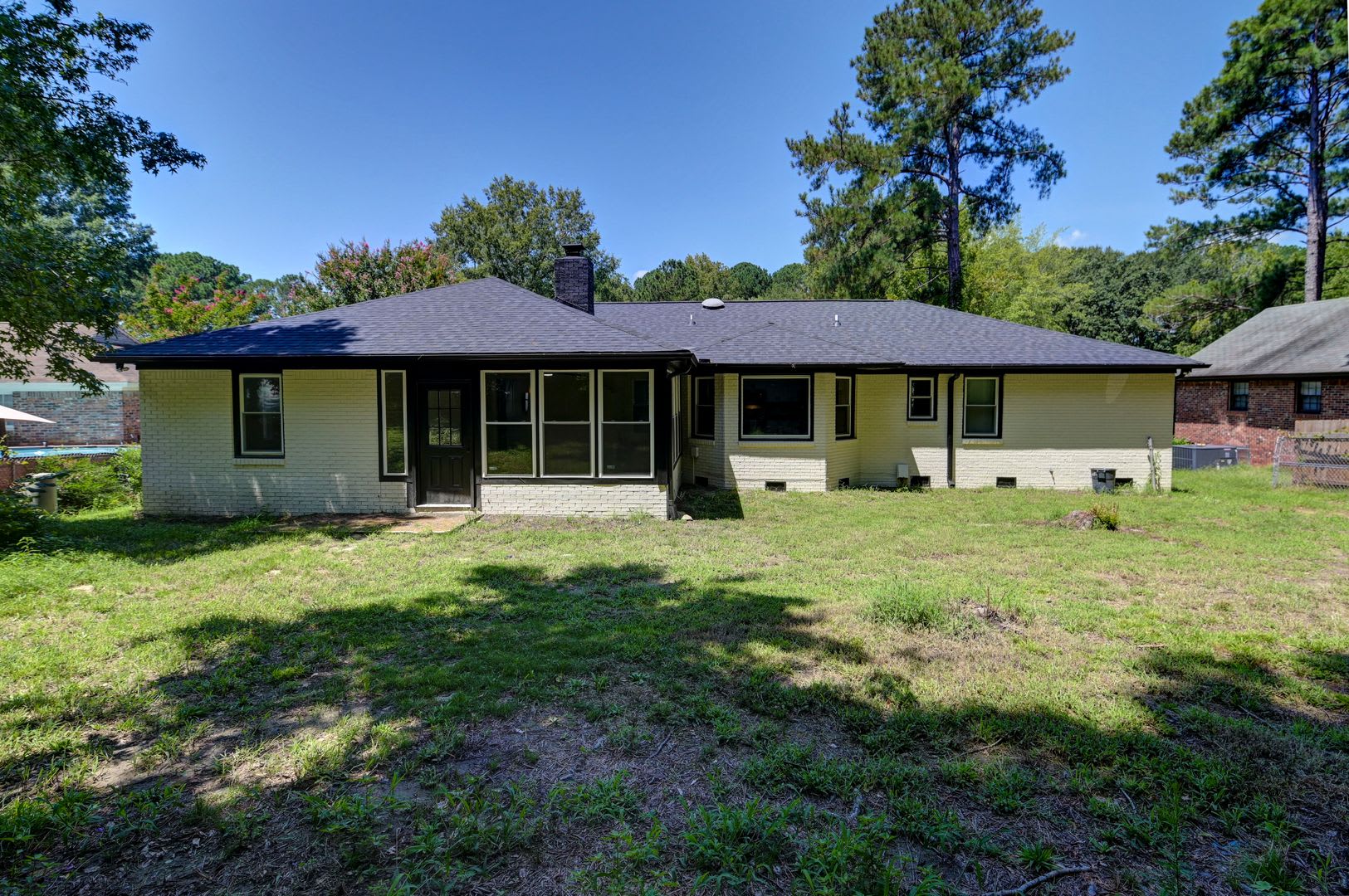 Spacious 4-Bedroom Ranch with Modern Updates & Large Fenced Yard! – photo 4