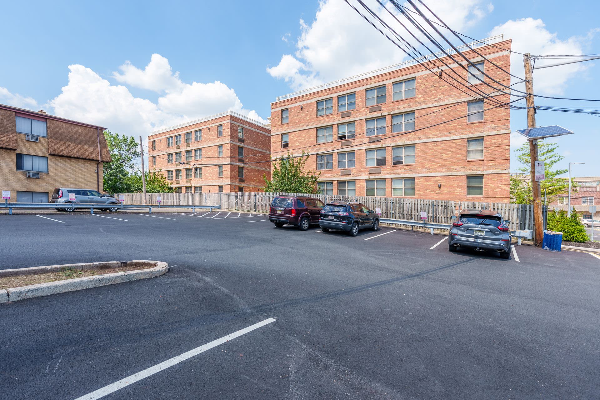 Peninsula Court Apartments – photo 5