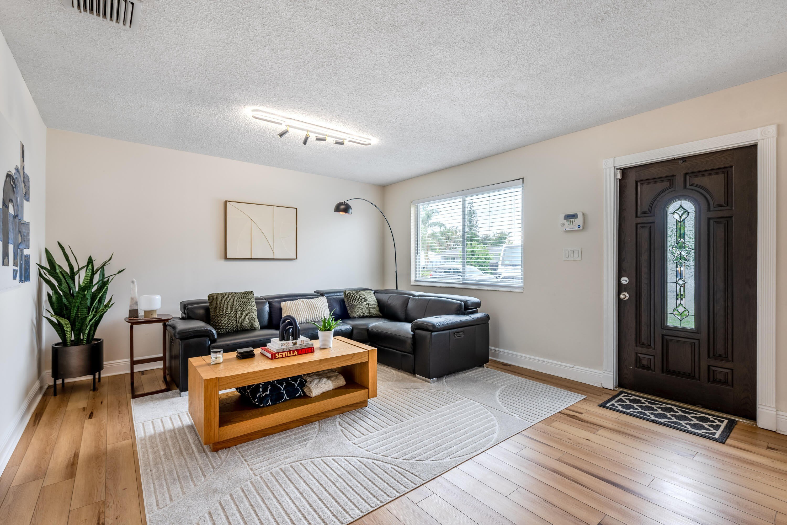 4317 Applecrest Drive – photo 4