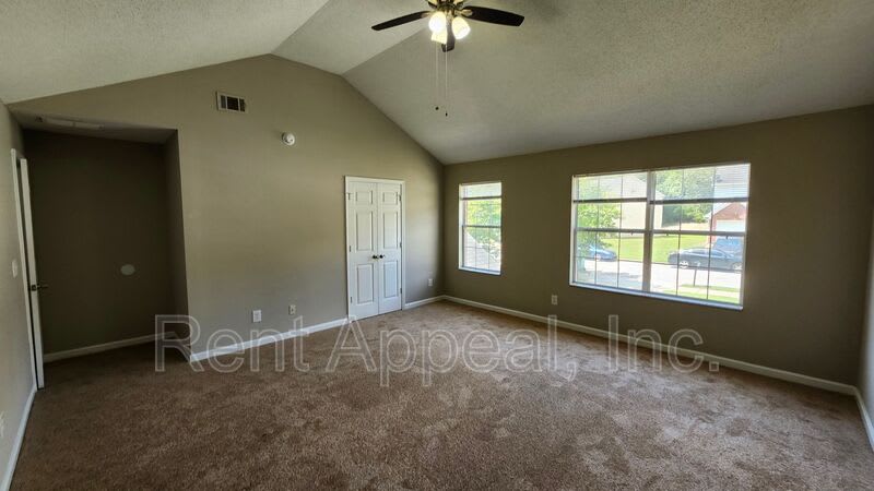 601 Hillandale Park Drive – photo 5