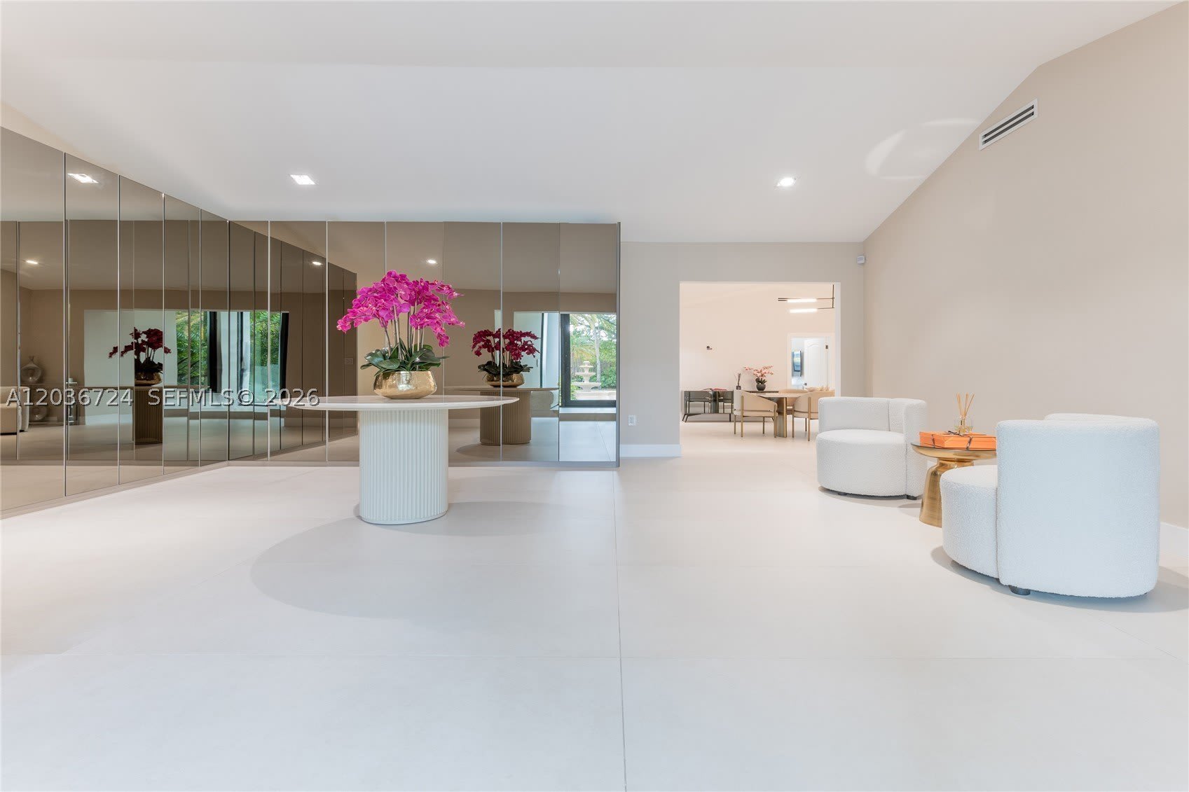 7300 SW 77th Ave – photo 3