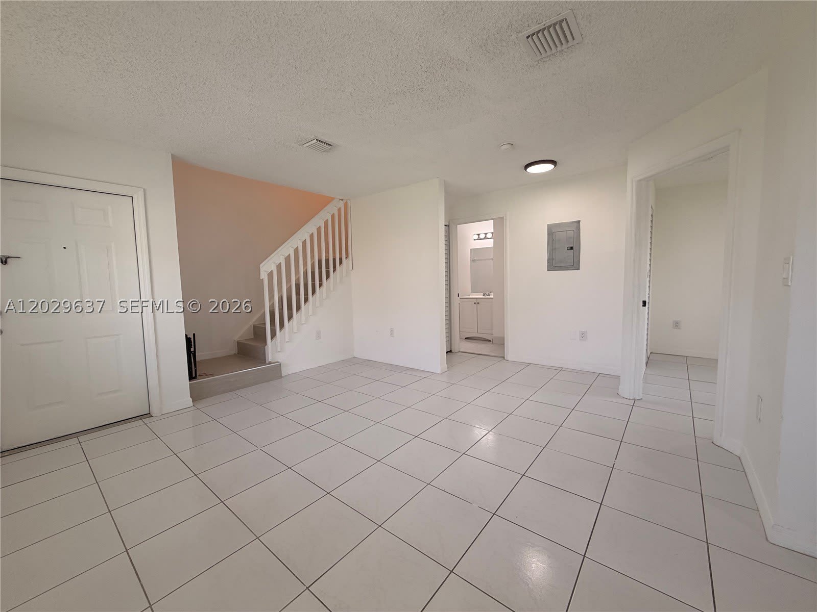 18774 SW 100th Ave – photo 5