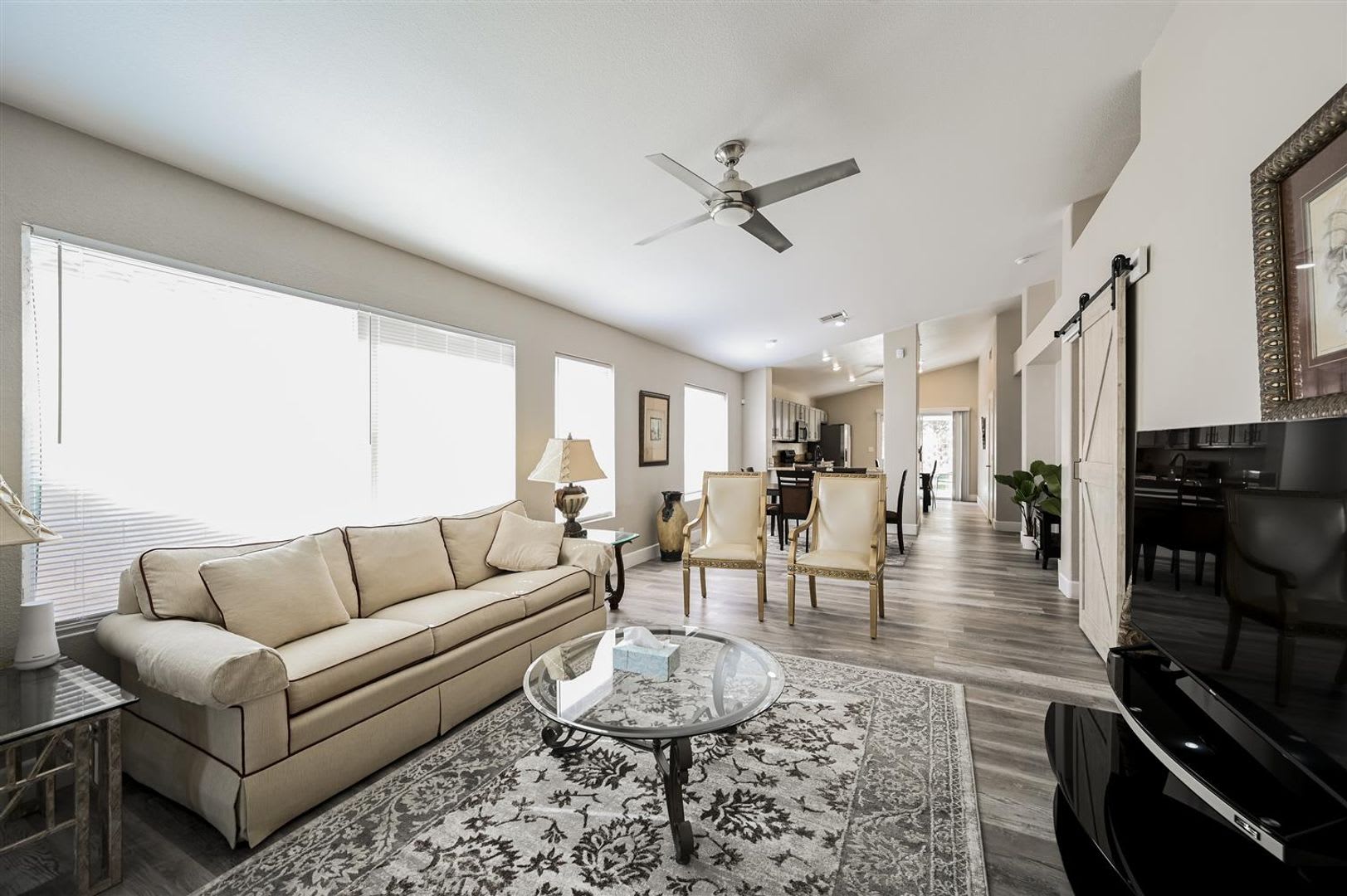 Fully Furnished – photo 1