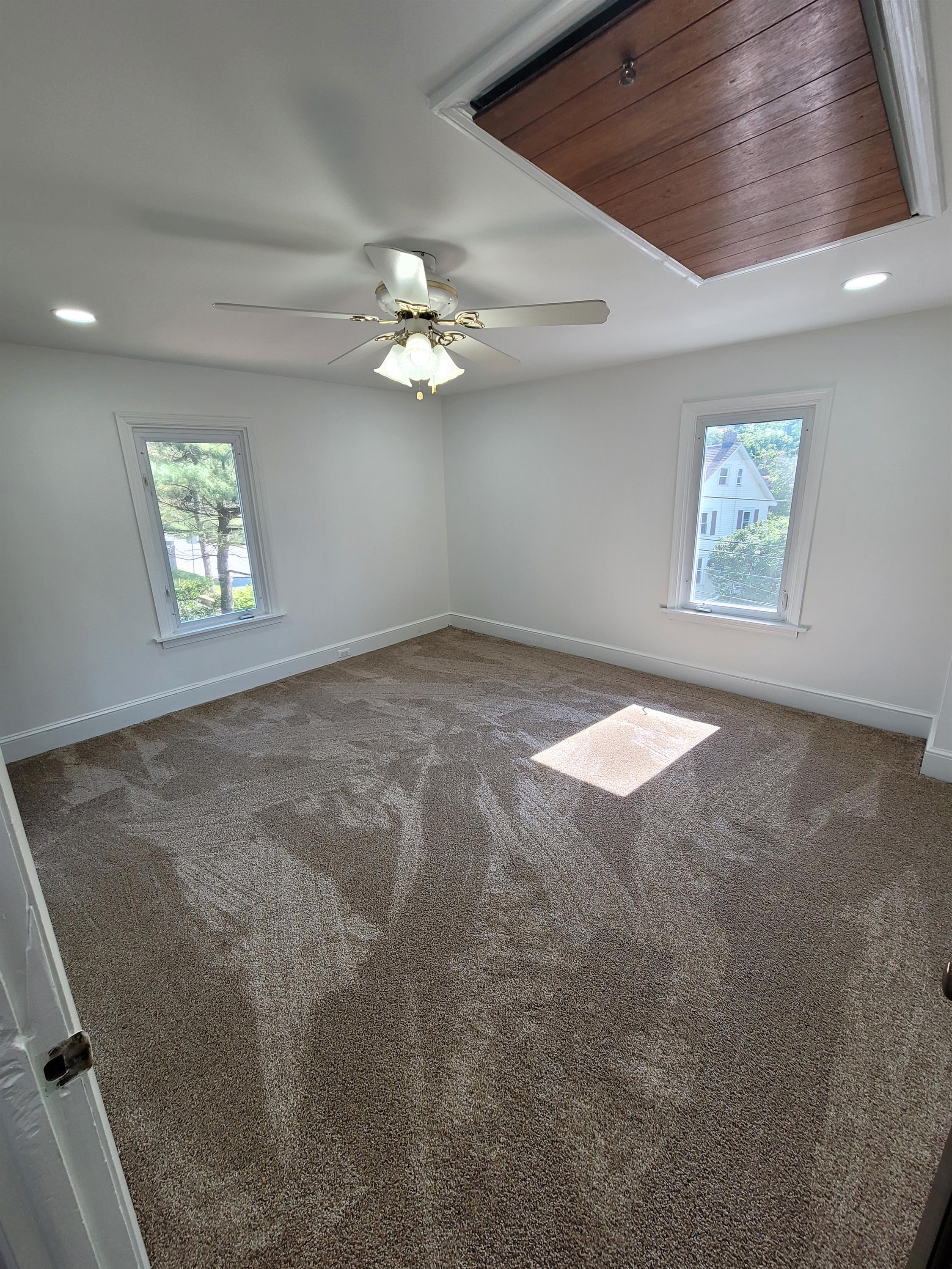 927 Mount Pleasant Avenue – photo 4