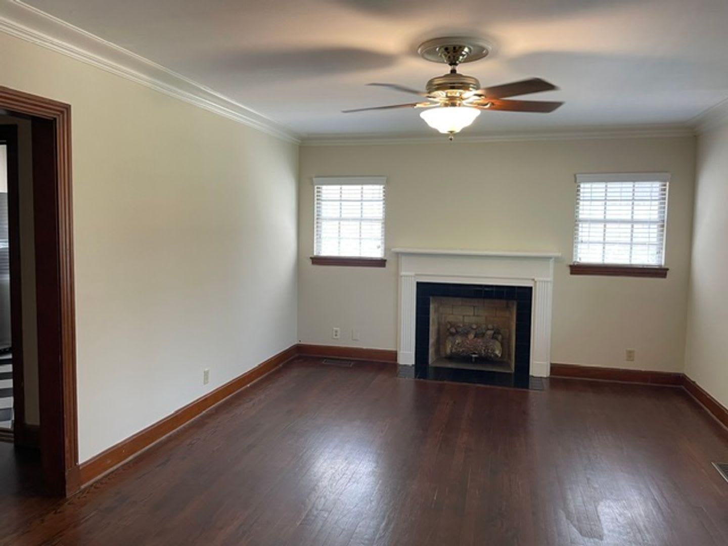 1723 5th Ave – photo 2