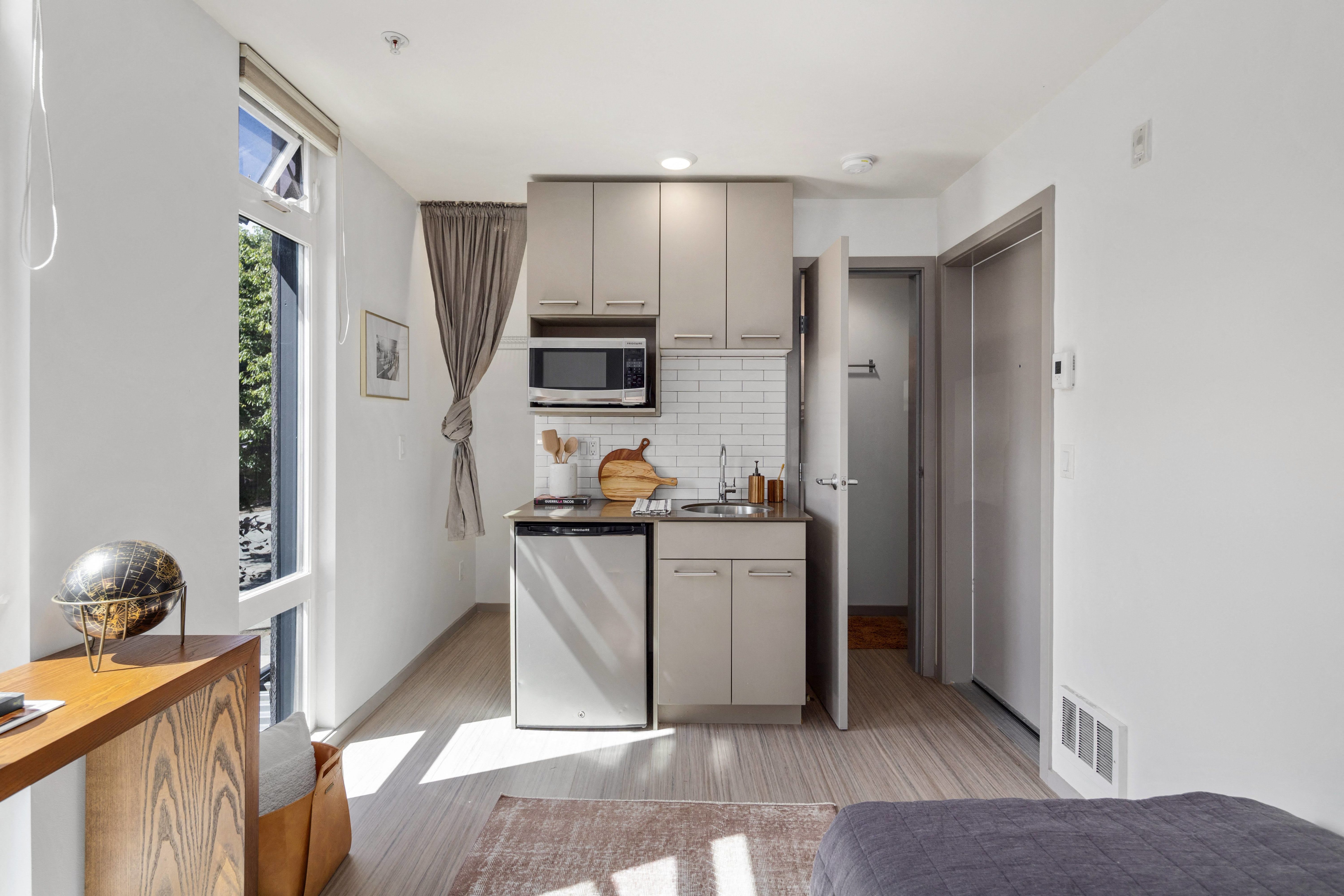 5902 Ballard Apartments – photo 3