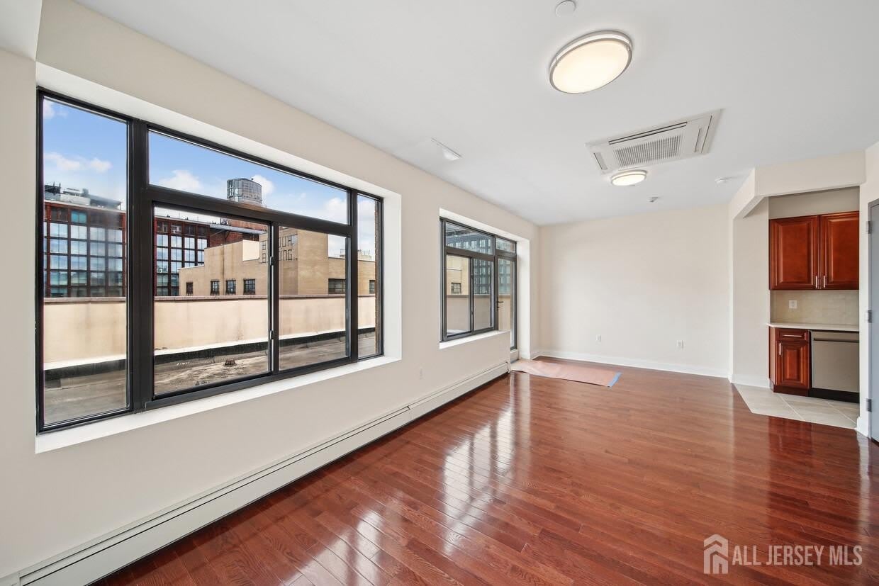 62 N 9th Street – photo 1