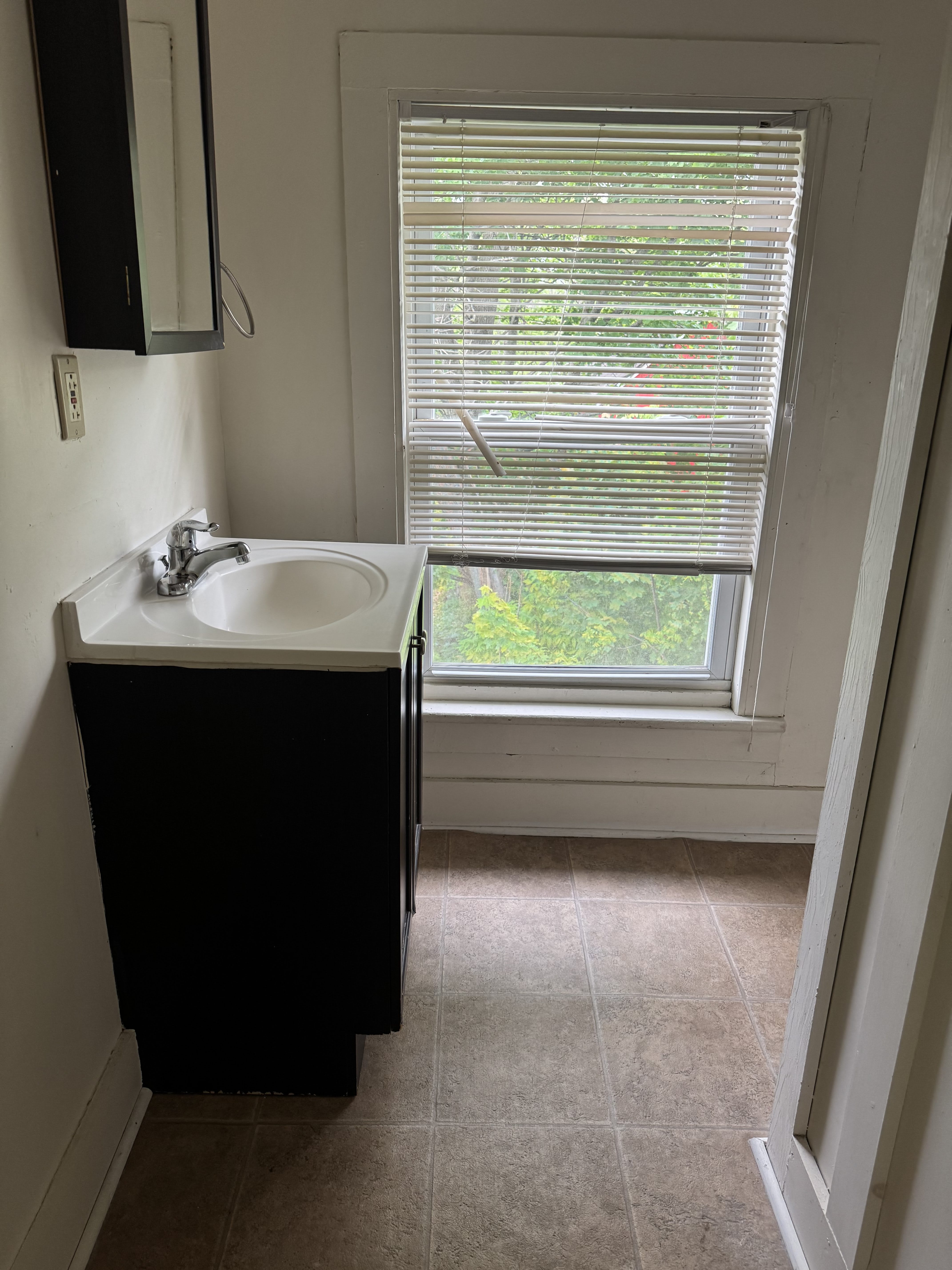 76 Broad St – photo 4