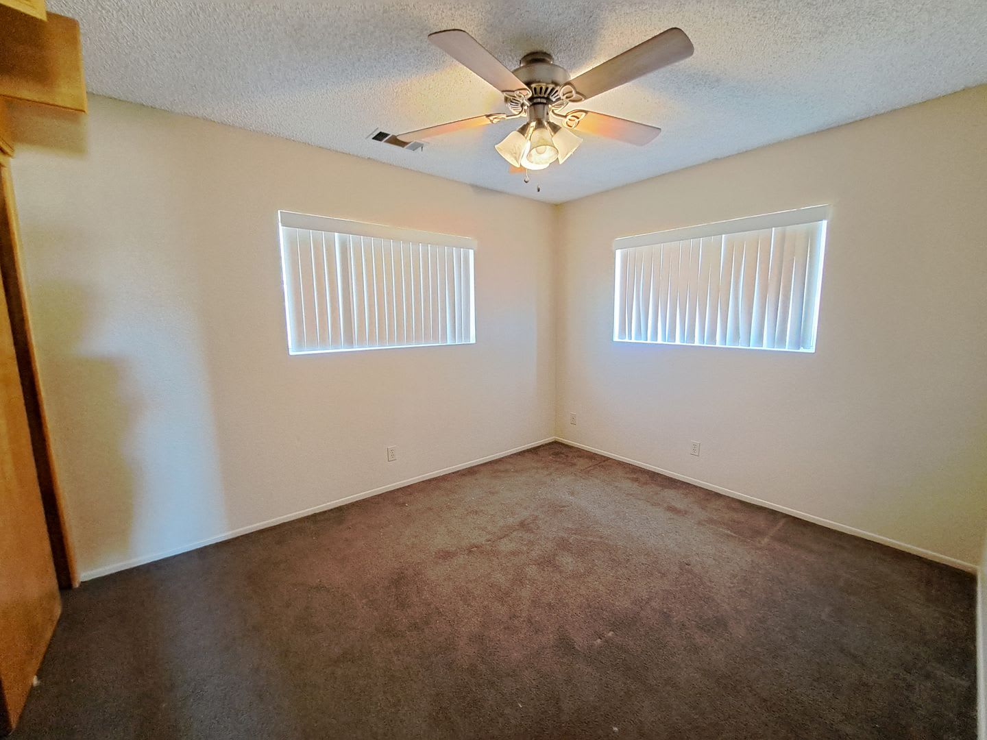 Don T Miss This Wonderful Opportunity To Make This Move In Ready Phelan Home Yours – photo 3