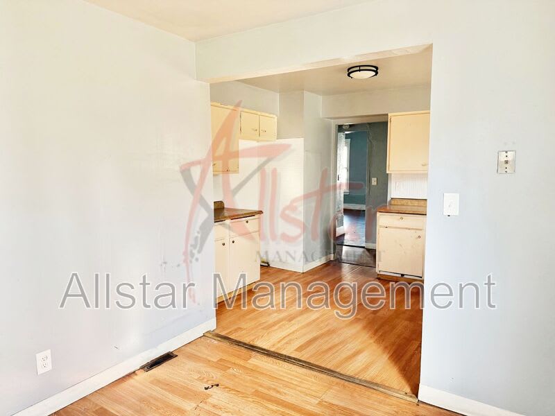 1374 E 94th Street – photo 3