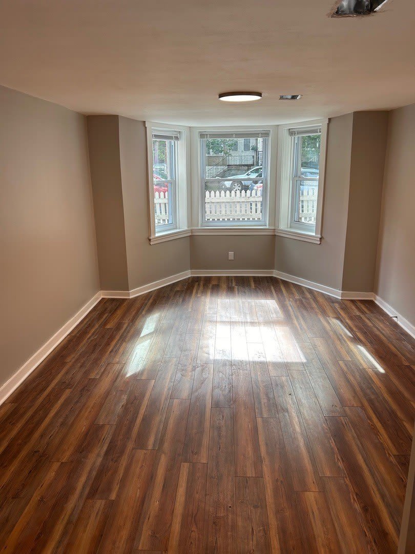2839 N Southport Avenue – photo 2