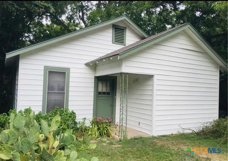 416 Moore Street – photo 1