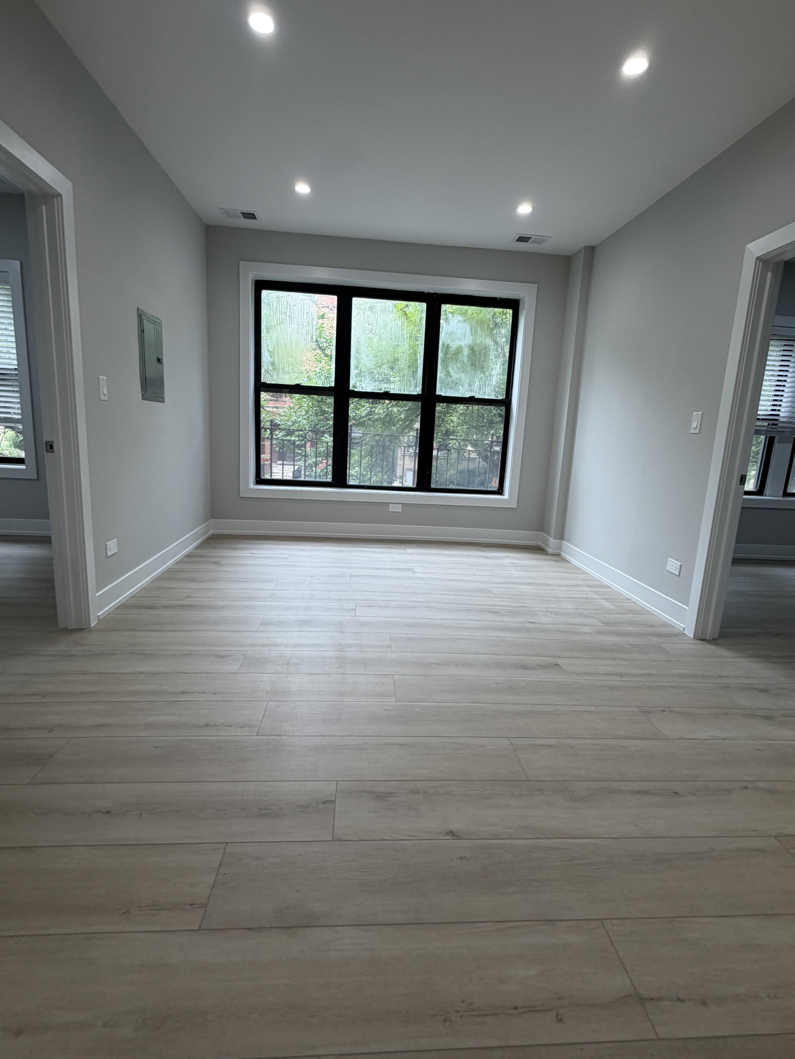 4123 South University Avenue – photo 1