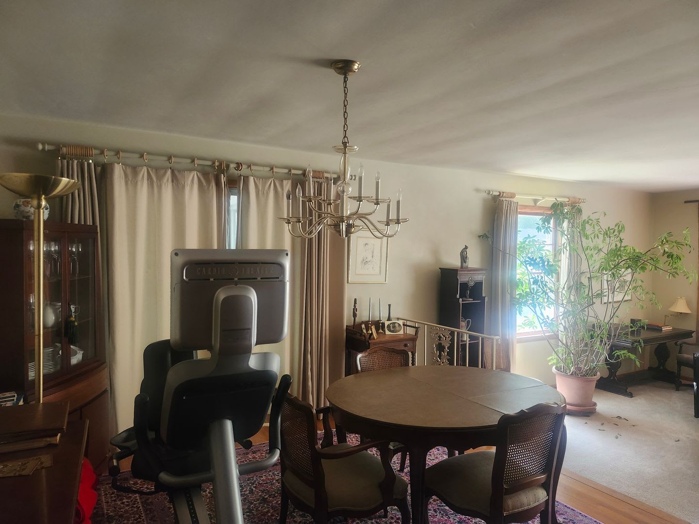 West Side Near Hoyt Park Single Family House – photo 3