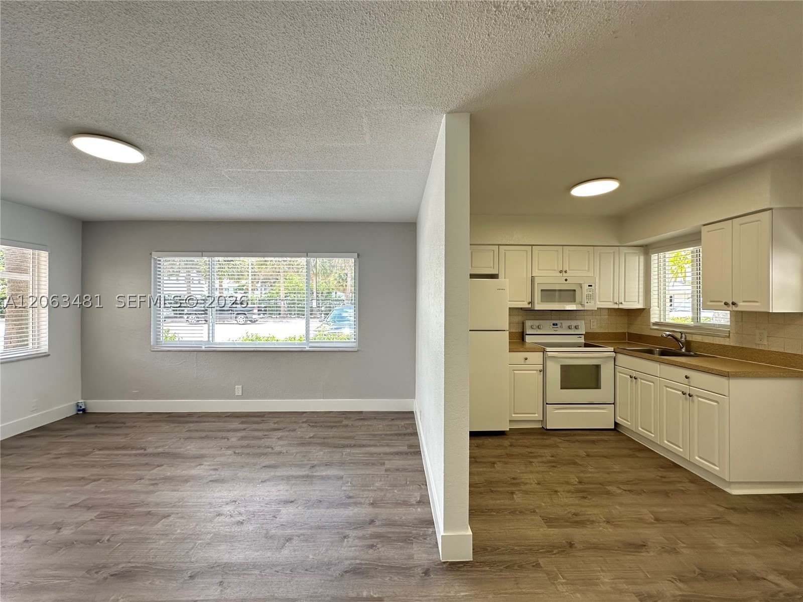 3720 Ne 22Nd Ave – photo 1