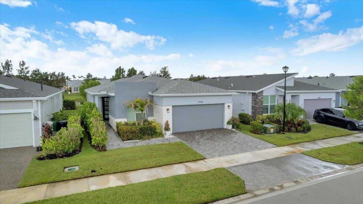12736 Sw Eleanor Drive – photo 2