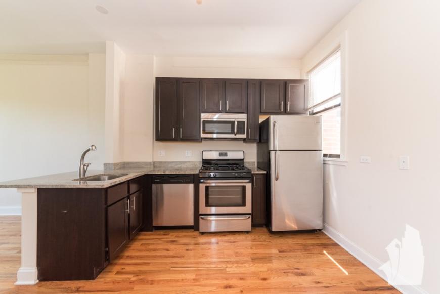 2956 N Racine – photo 3