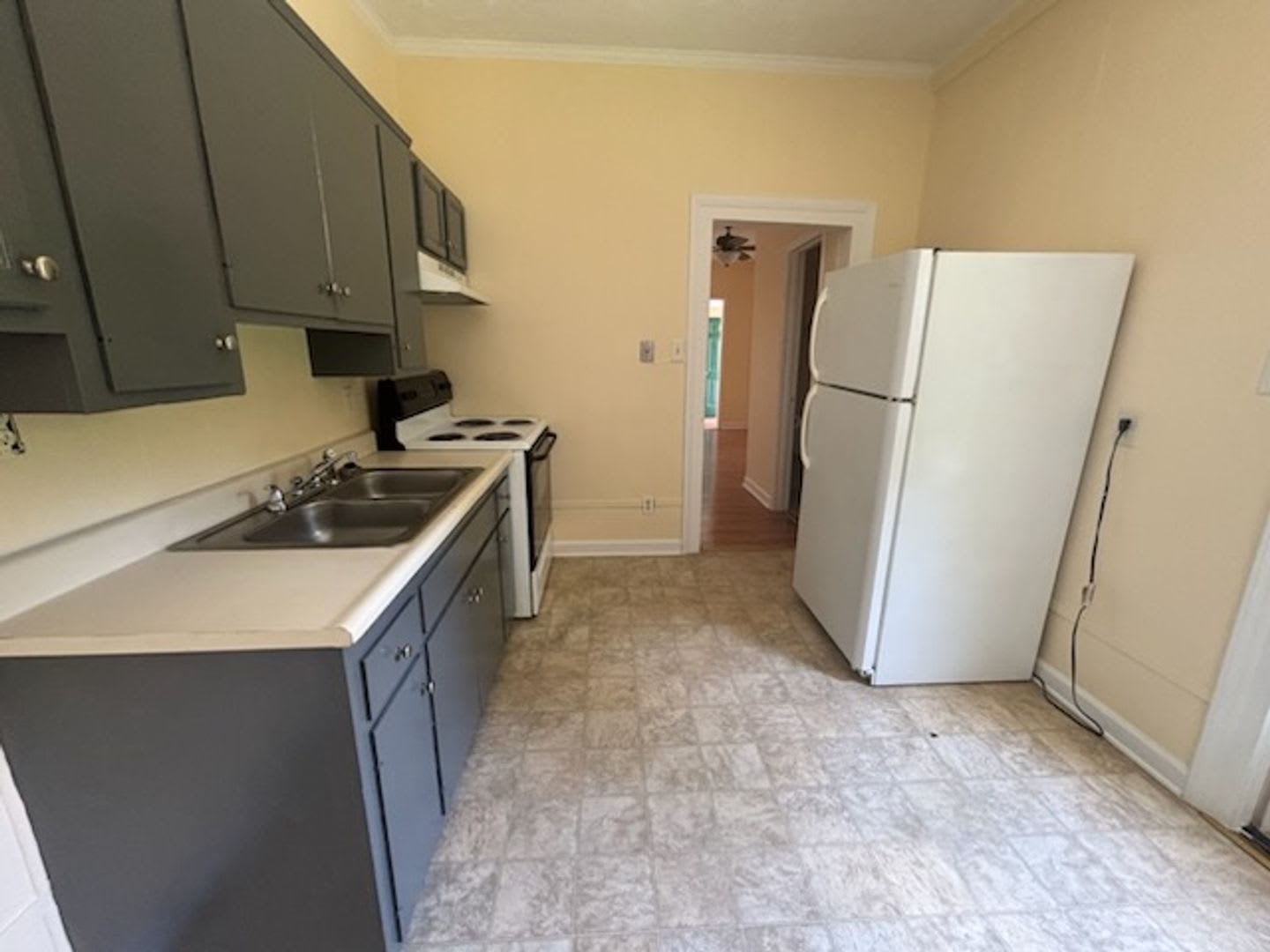 3916 Middle St – photo 4