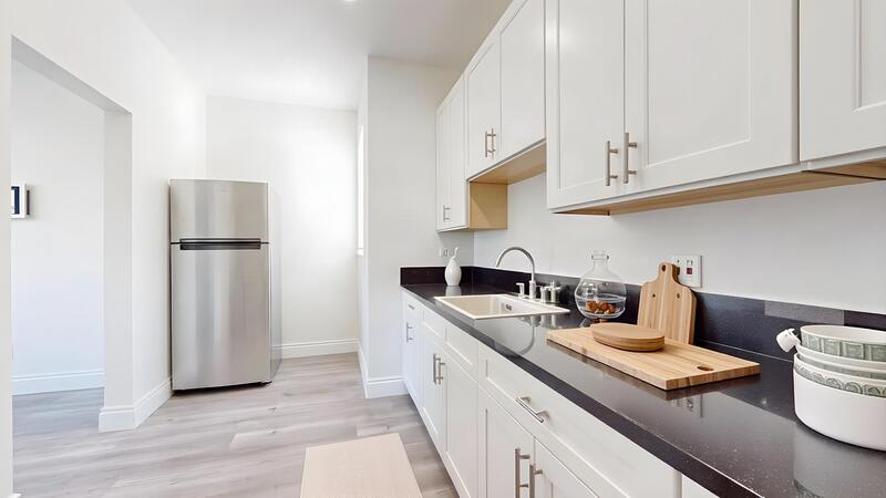 2318 West Jefferson Boulevard – photo 2