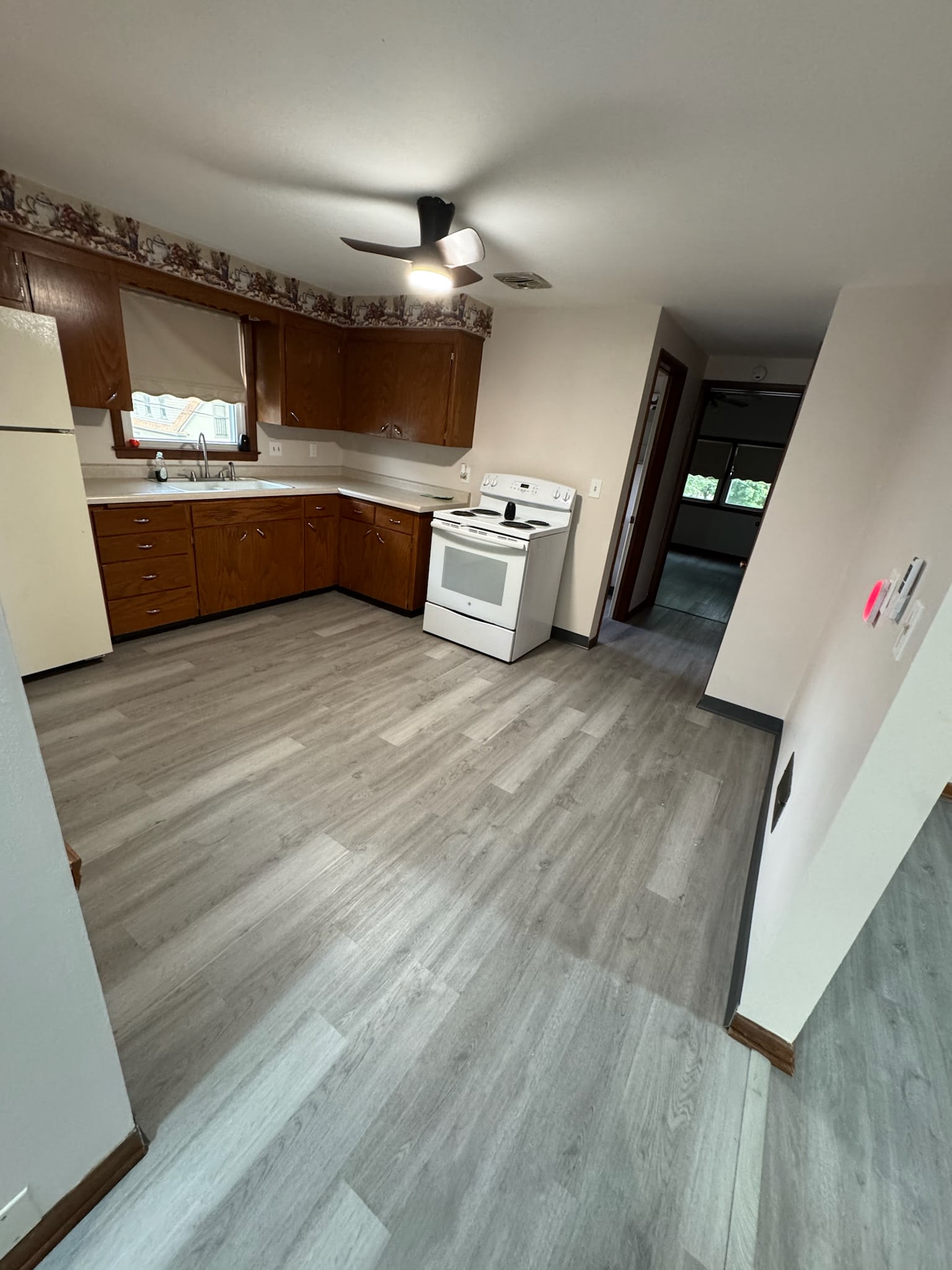 1337 Monroe Ave – photo 4