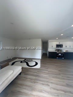 2201 NW 6th Ct – photo 2