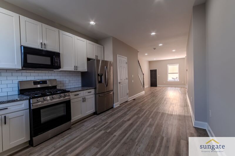 2340 W Fayette St – photo 4