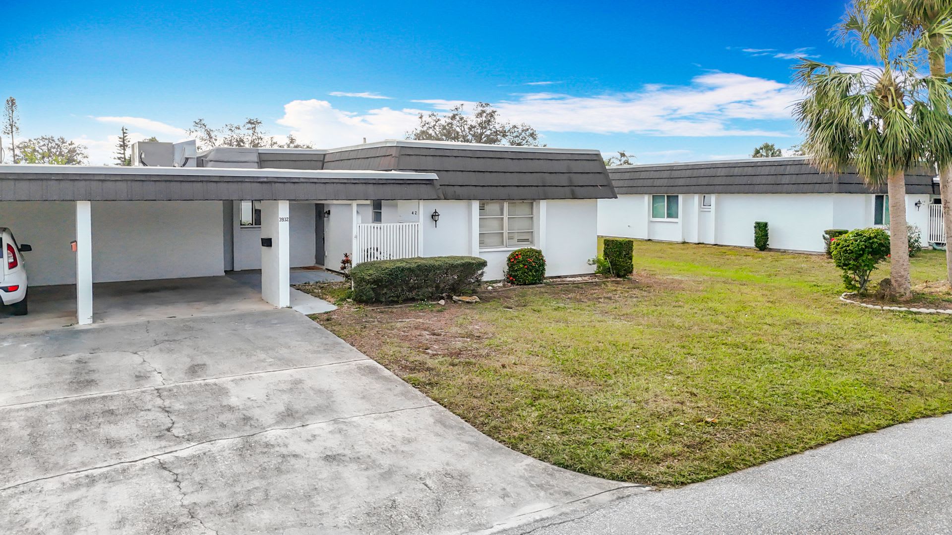 Gorgeous 2-Bedroom, 2 Bath – photo 1