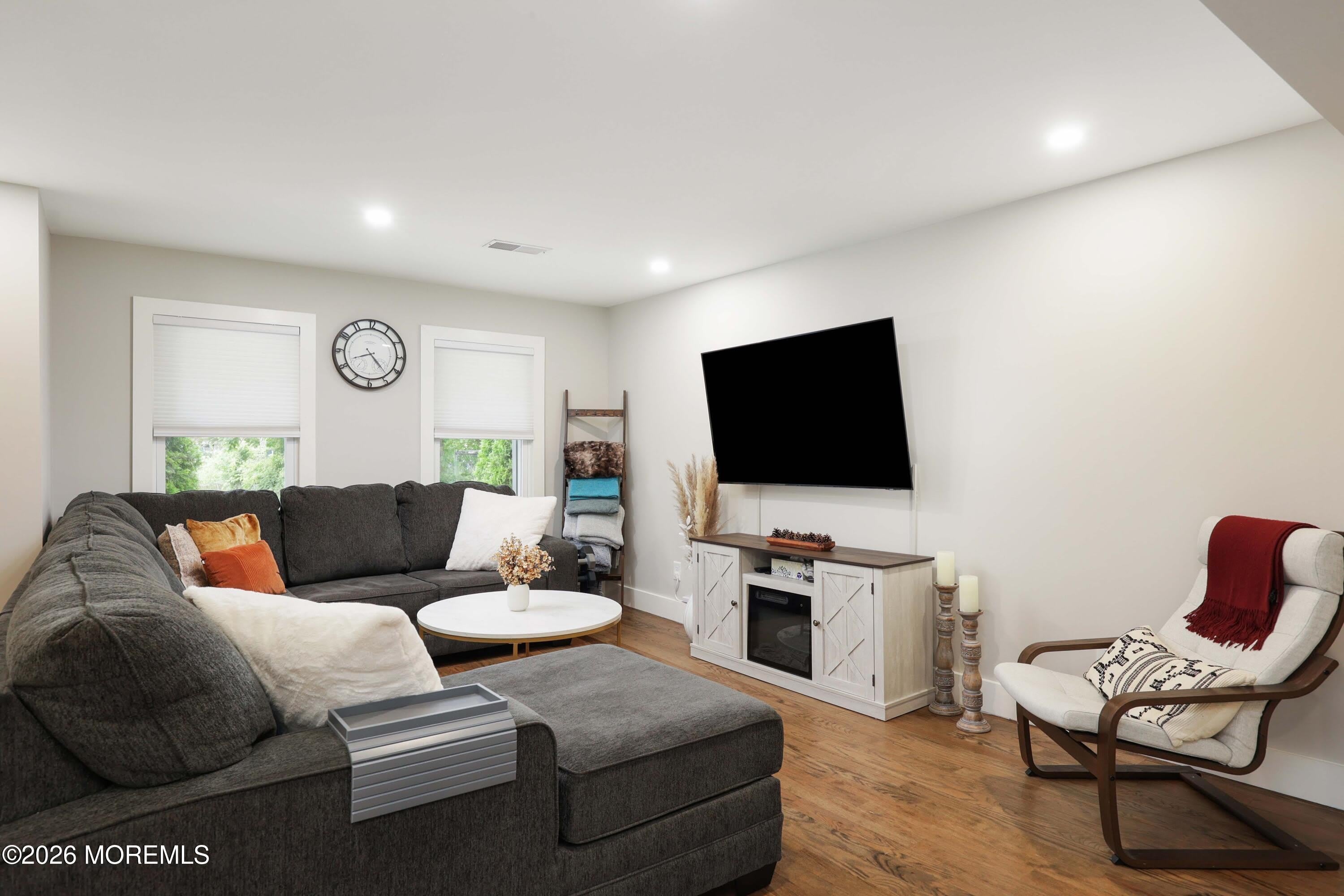 17 Clinton Street – photo 4